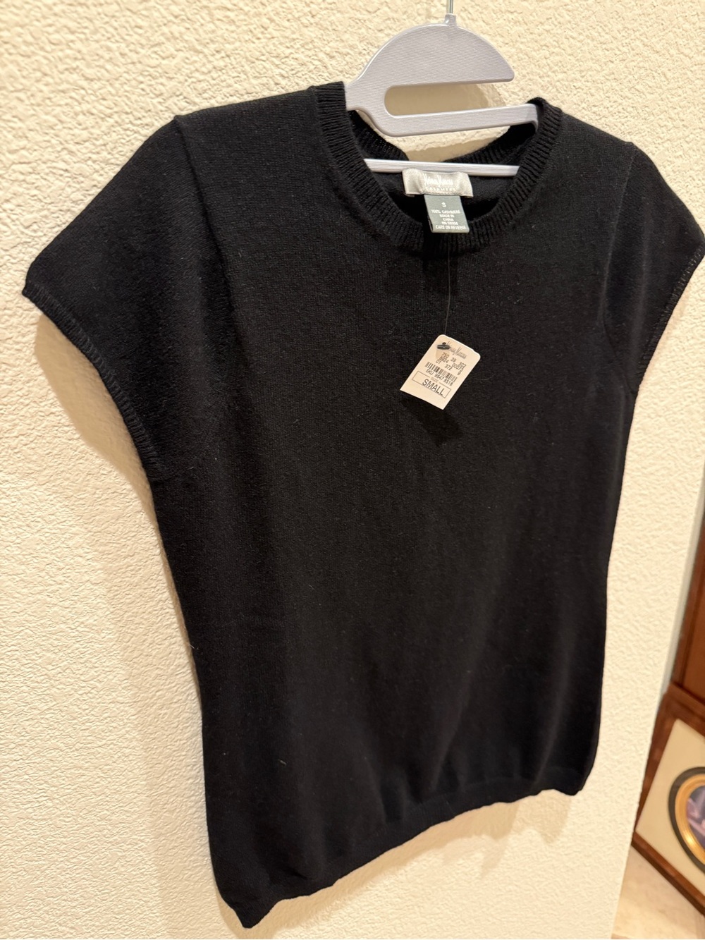 Neiman Marcus Black Short-Sleeve Crew Neck Sweater